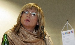 IS21731436.jpg